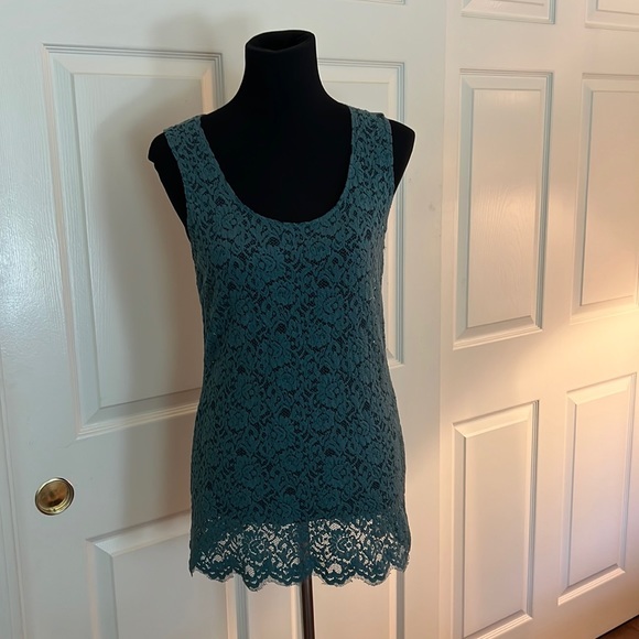 Lace Top - Picture 1 of 7